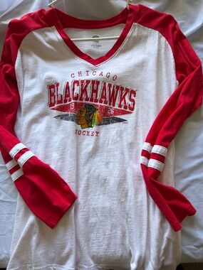 NHL Chicago Blackhawks White & Red Tee